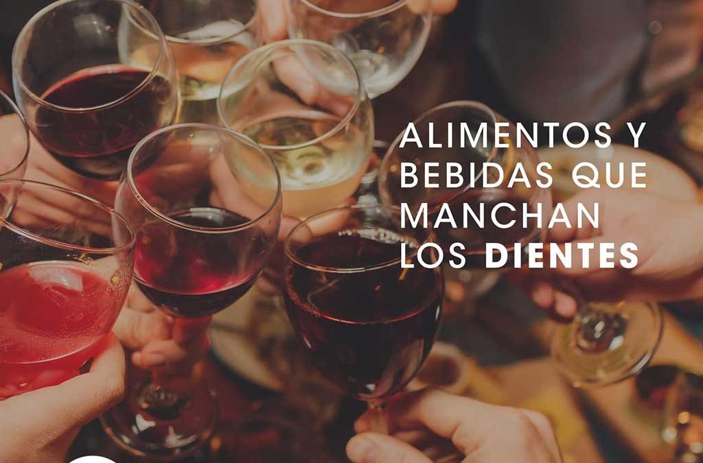 Alimentos y bebidas que manchan tus dientes: ¡Evítalos y luce una sonrisa más blanca!