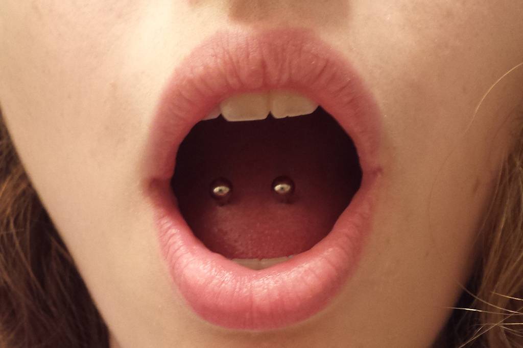 Los riesgos de los piercings en la salud oral